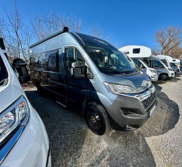 ROADCAR Van 640