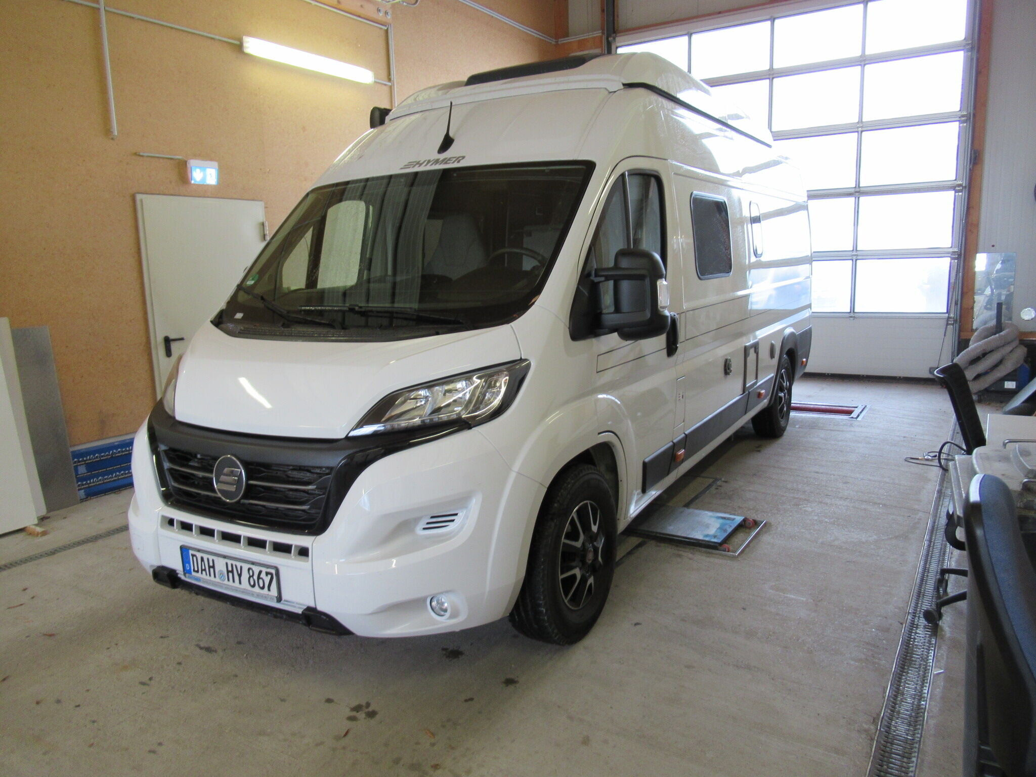 Hymer CAMPER VANS YELLOWSTONE